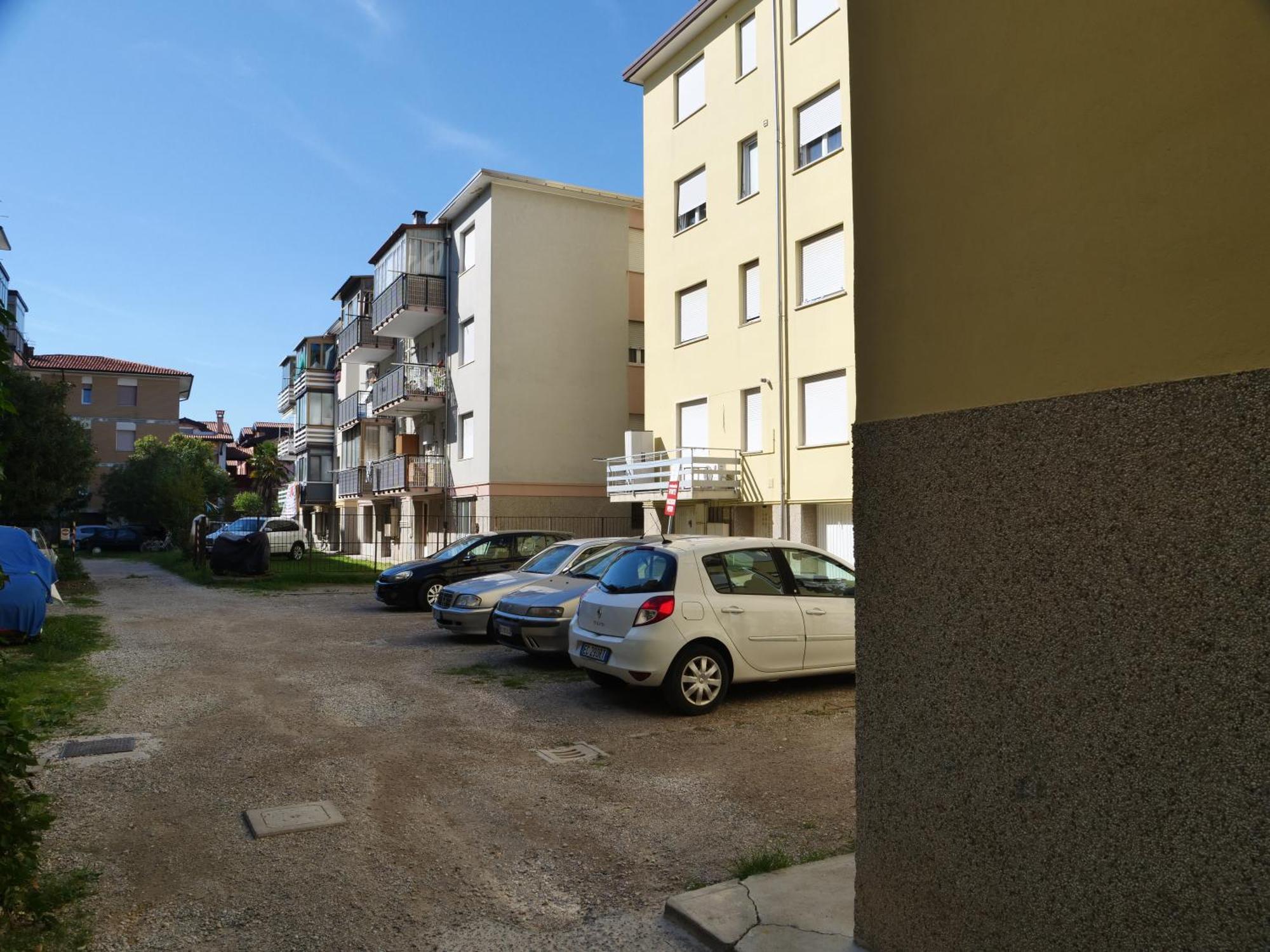 Fiore Di Mare - Delizioso Bilocale Con Posto Auto Vicino Al Porto Grado Buitenkant foto