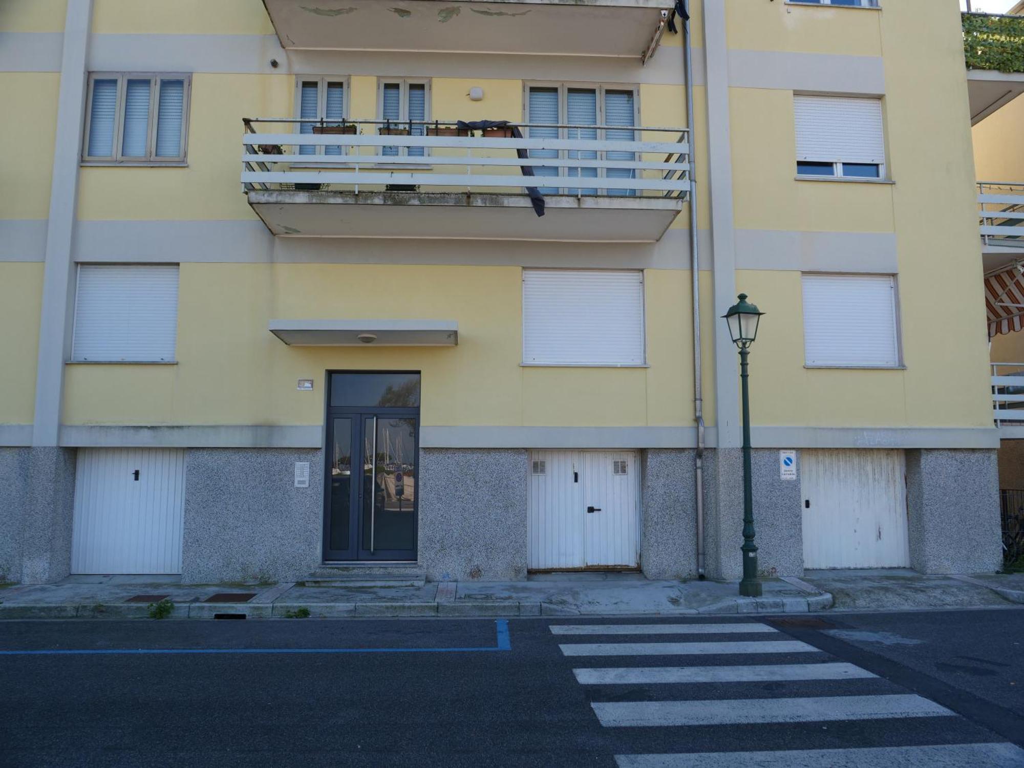 Fiore Di Mare - Delizioso Bilocale Con Posto Auto Vicino Al Porto Grado Buitenkant foto